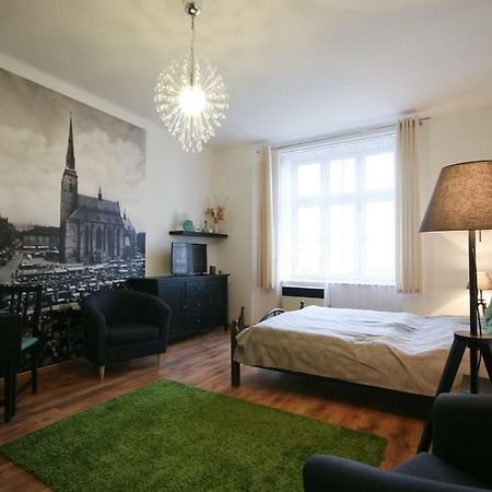 Apartman Mrakodrap Plzeň Exterior foto