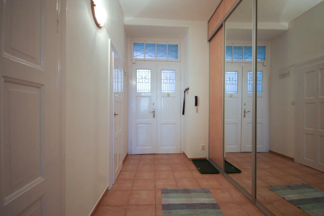 Apartman Mrakodrap Plzeň Exterior foto