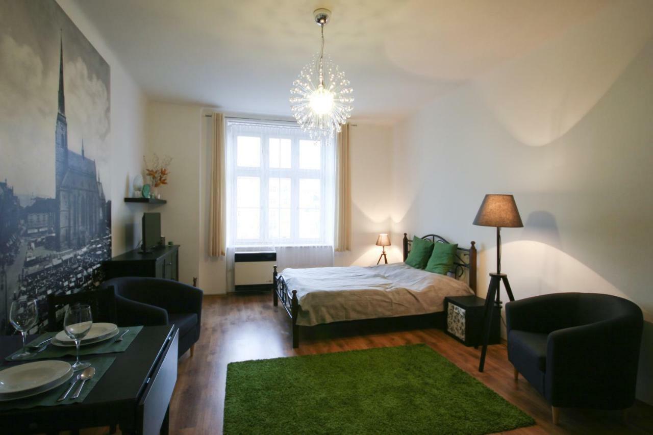 Apartman Mrakodrap Plzeň Exterior foto